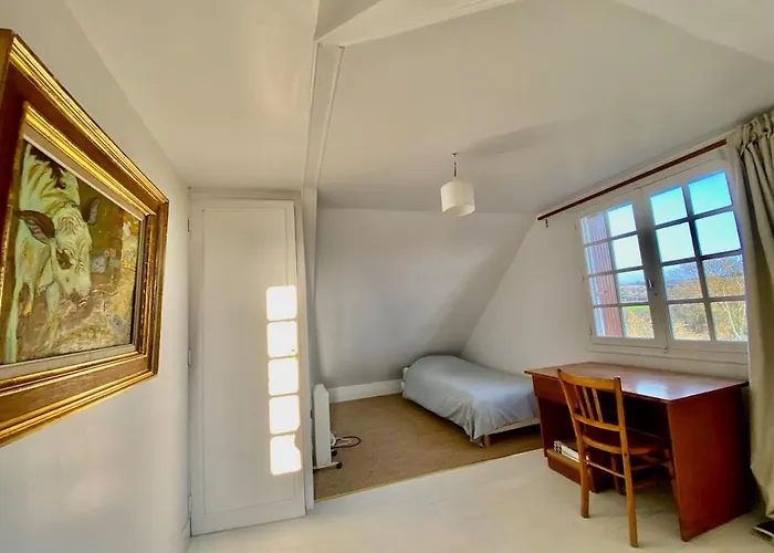 Villa L'atelier, Between Nature And