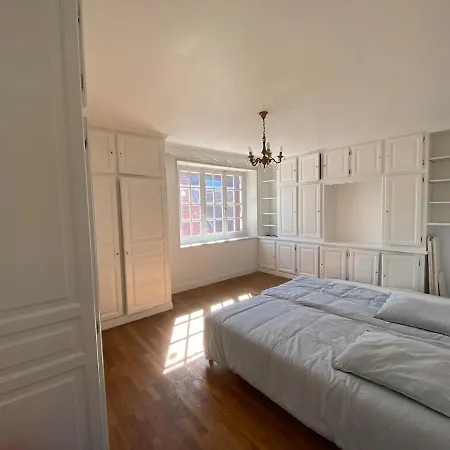 L'atelier, Between Nature And *