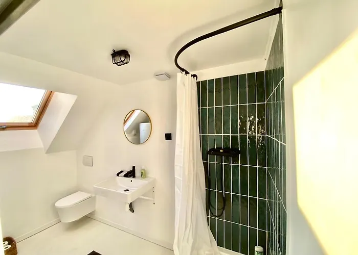 فيلة L'atelier, Between Nature And *